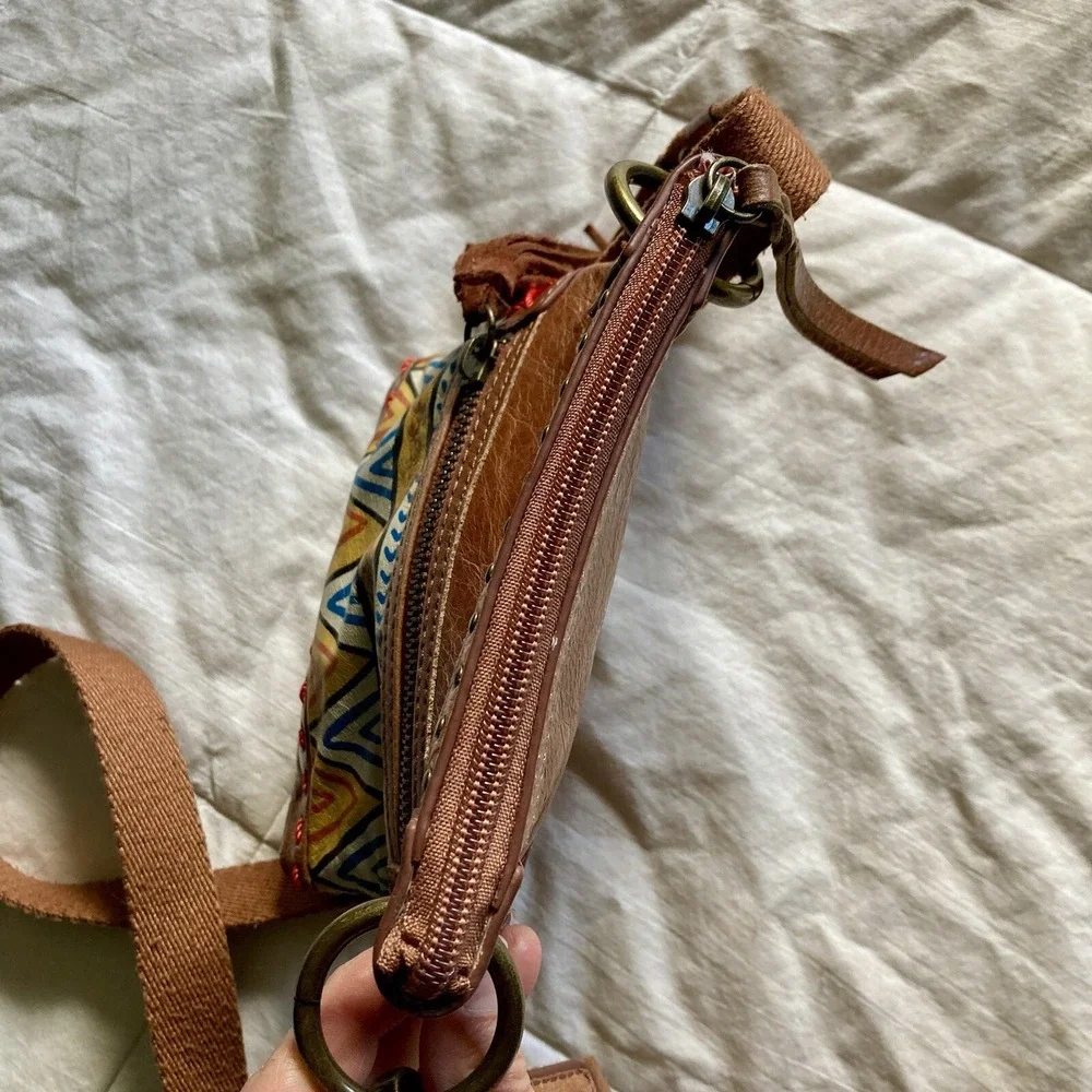 THE SAK Pax Leather Small Crossbody Purse Tribal Brown Convertible Strap Boho